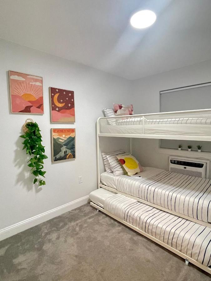 Modern Apartment With Parking & Quick Ride To Manhattan New York Exterior foto